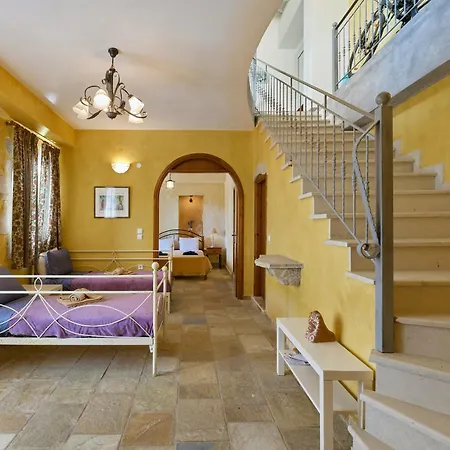Elaiona In Countryside With Mountain Views Holiday home Chania (Crete)