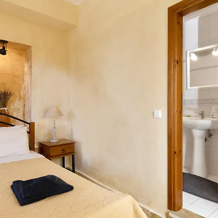 Elaiona In Countryside With Mountain Views Holiday home *
