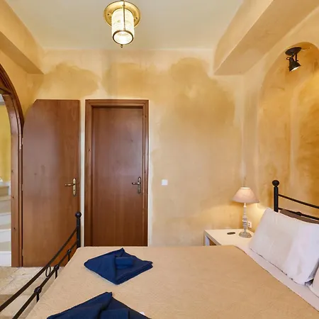 Elaiona In Countryside With Mountain Views Holiday home Chania (Crete)