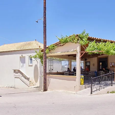 Elaiona In Countryside With Mountain Views *